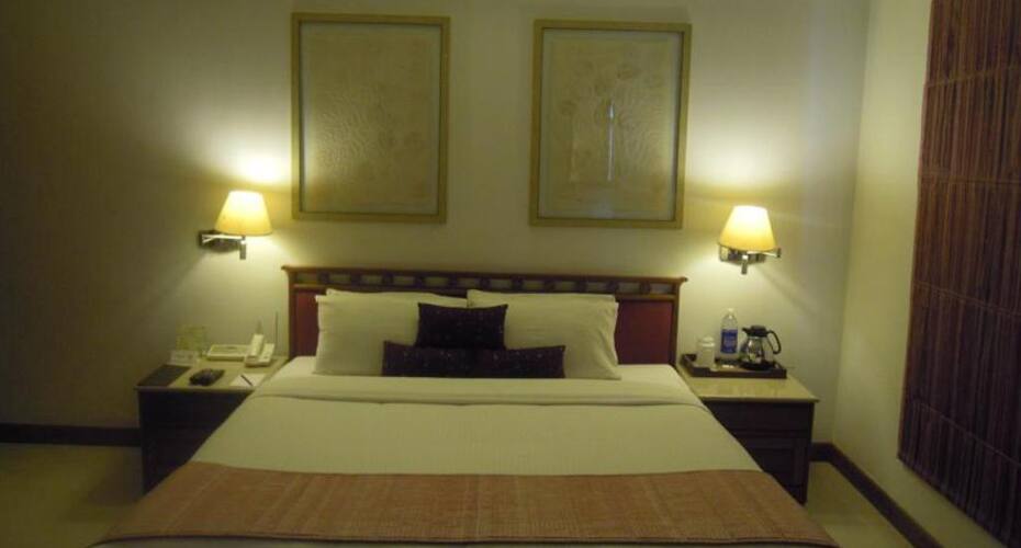 The Avenuecenter Hotel, Kochi 4